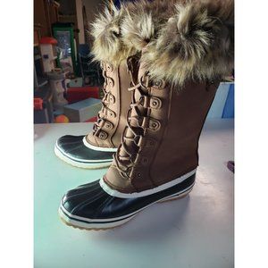 Womens Portland Furry Boots Size 8.5